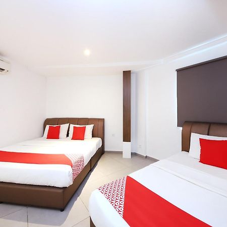 Super Oyo 246 Link Inn Джохор-Бару Экстерьер фото