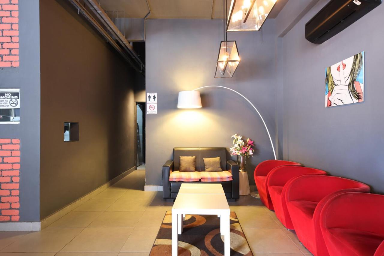Super Oyo 246 Link Inn Джохор-Бару Экстерьер фото